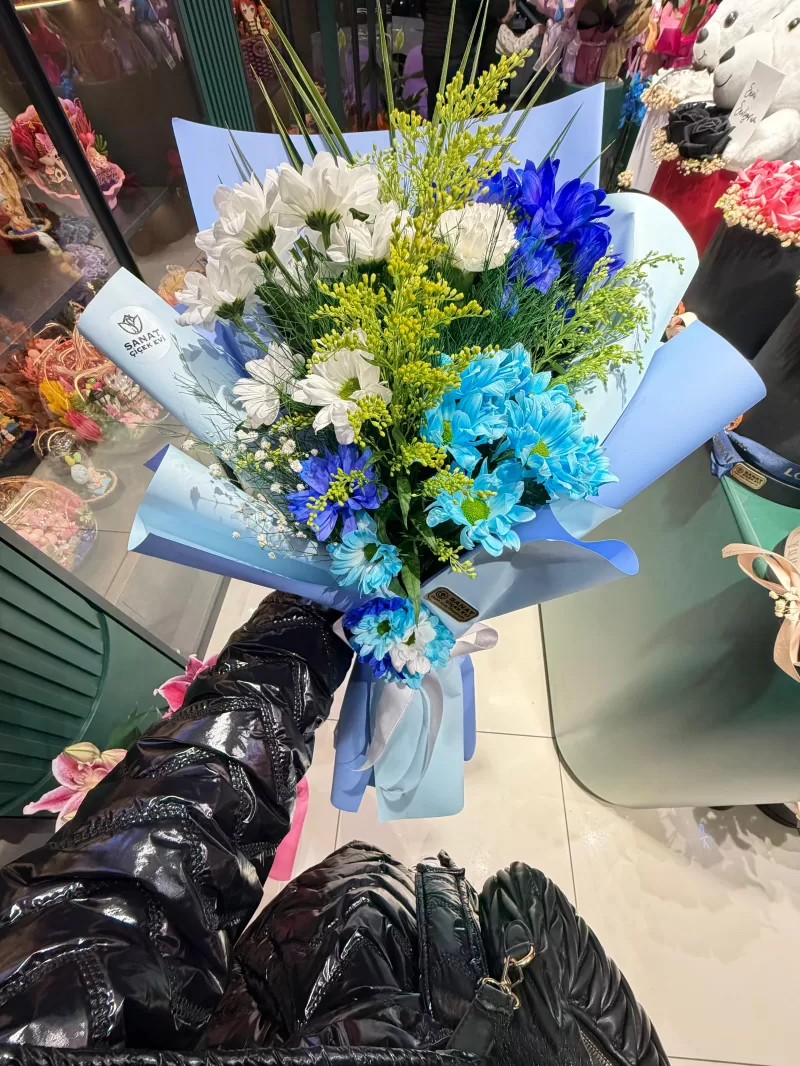 Mavi- Beyaz Papatya Buketi