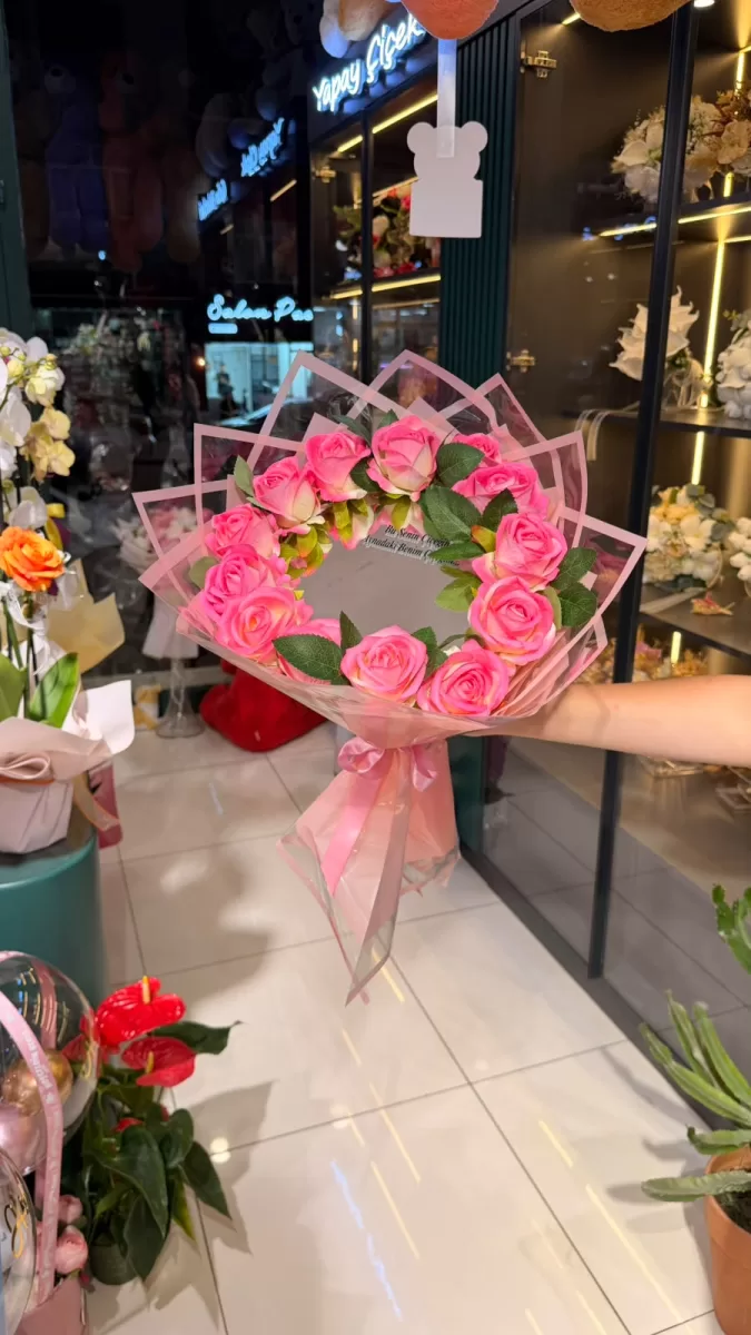 Pembe Güllü Aynalı Buket