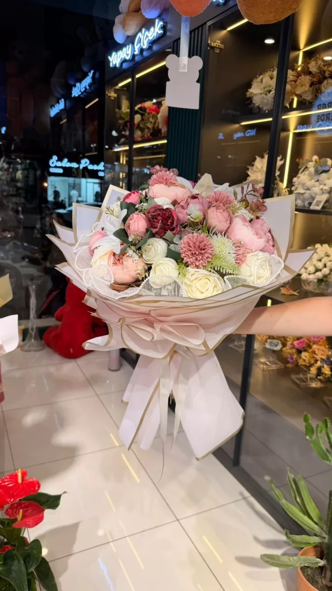 Soft Renkler Karışık Yapay Buket