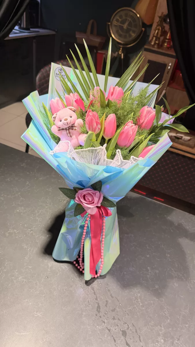 Pembe Lale Buketi