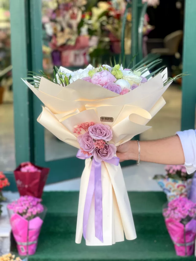 Şakayık & Gül & Orkide Buketi