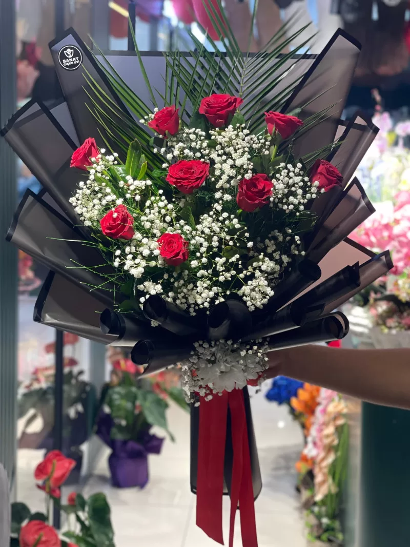 9 Kırmızı Gül Buketi