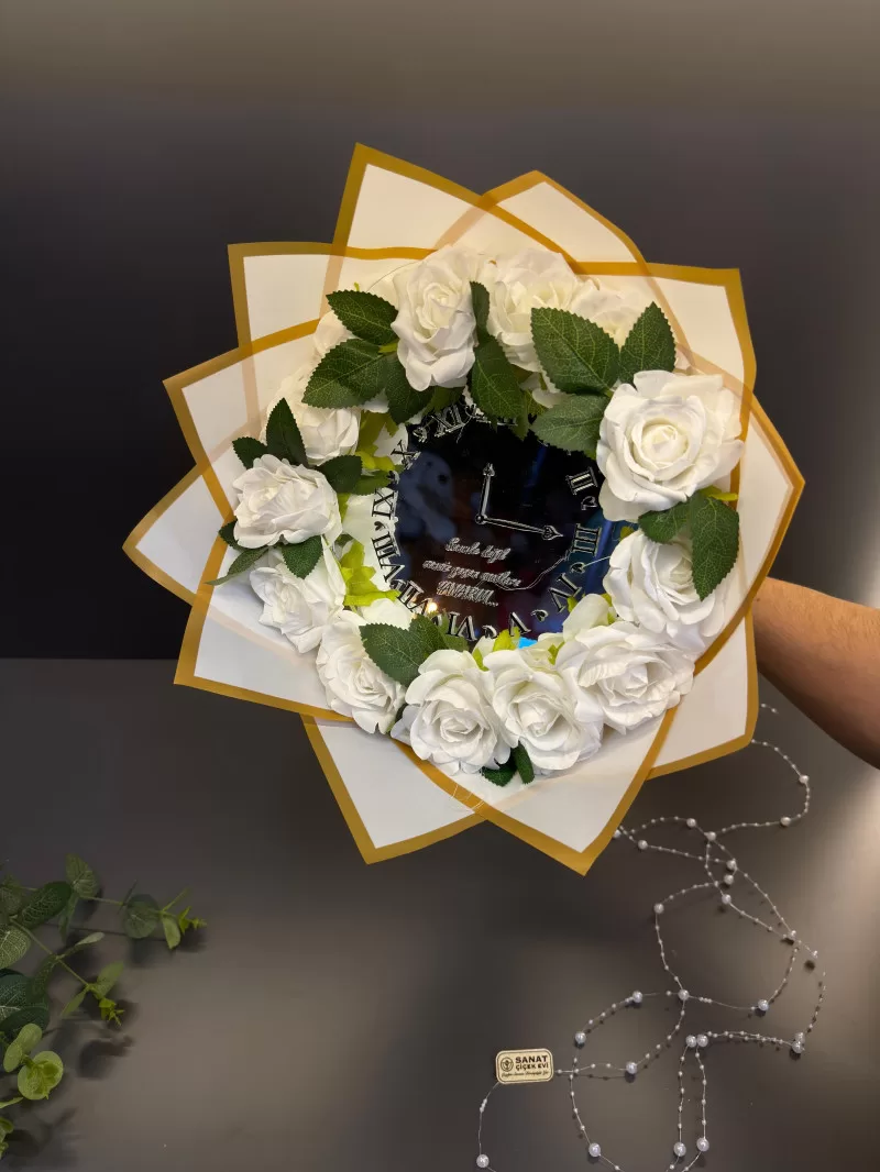 Işıklı Ve Aynalı Beyaz Yapay Buket
