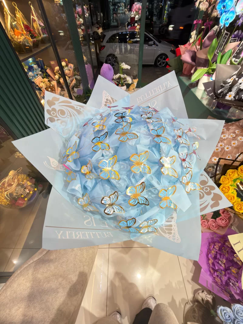 Işıklı Kelebek Buketi